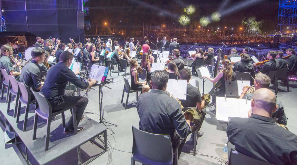 Espectacular cierre de la Fiesta de la Manzana.