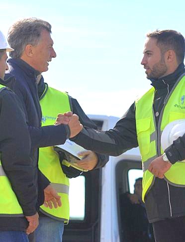 Inauguran obra de energía eólica