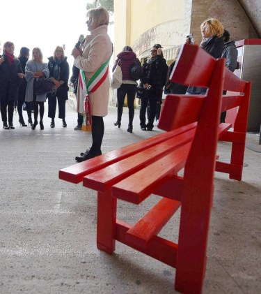 Instalación del Banco Rojo en Carhué