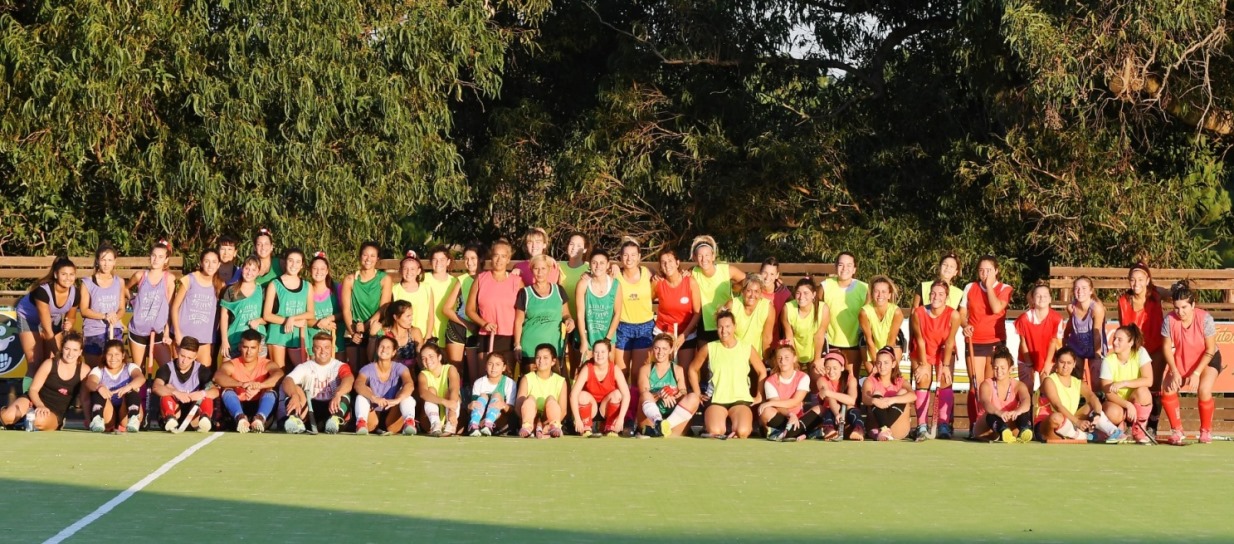 Hockey entre madres e hijas